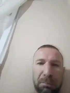 gabo-fragor1 online show from March 29, 2026, 11:27 pm