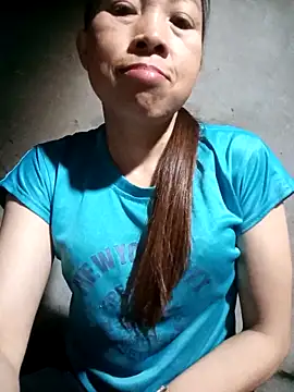 Vily-lonely online show from May 6, 2026, 11:43 pm