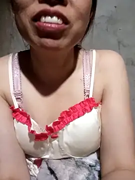Vily-lonely online show from May 7, 2026, 11:59 am