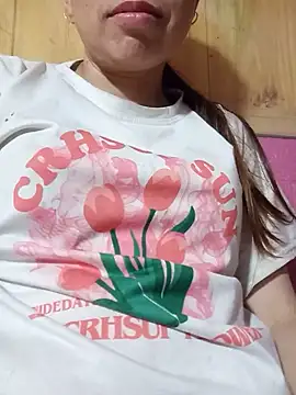 Snapshot of Vily-lonely chatting on July 1, 2026, 1:07 am Vily-lonely online show from July 1, 2026, 1:07 am