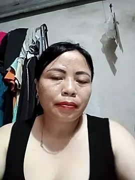 -Hami- online show from May 9, 2026, 3:56 am