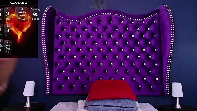 Snapshot of MistressNyx_ chatting on April 9, 2026, 1:05 pm MistressNyx online show from April 9, 2026, 1:05 pm