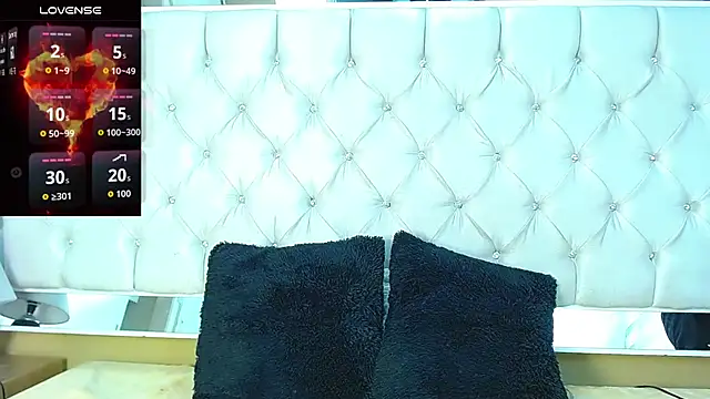 Snapshot of MistressNyx_ chatting on May 19, 2026, 2:23 pm MistressNyx online show from May 19, 2026, 2:23 pm