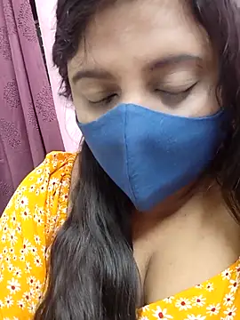 Tami-sonia online show from April 3, 2026, 7:34 pm
