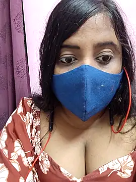 Tami-sonia online show from May 11, 2026, 3:18 pm
