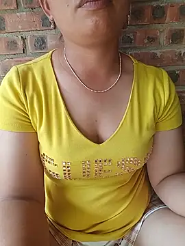 Snapshot of cat-kat chatting on July 15, 2026, 8:52 am cat-kat online show from July 15, 2026, 8:52 am