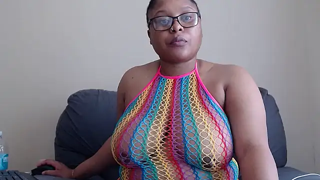 Snapshot of xxZoeyx chatting on November 5, 2025, 8:36 am xxZoeyx online show from November 5, 2025, 8:36 am