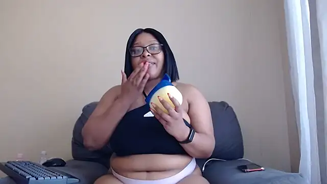 xxZoeyx online show from February 9, 2026, 4:38 am