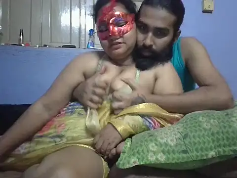 Naina1994 online show from May 14, 2026, 8:48 pm