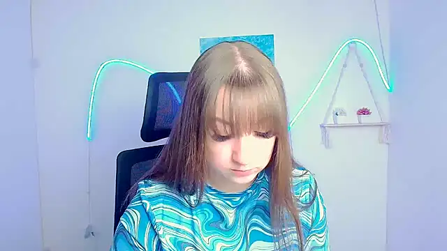 Tiffani Angel online show from April 27, 2026, 11:19 am