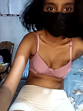 Snapshot of manu_babe chatting on August 7, 2026, 12:40 pm manu babe online show from August 7, 2026, 12:40 pm