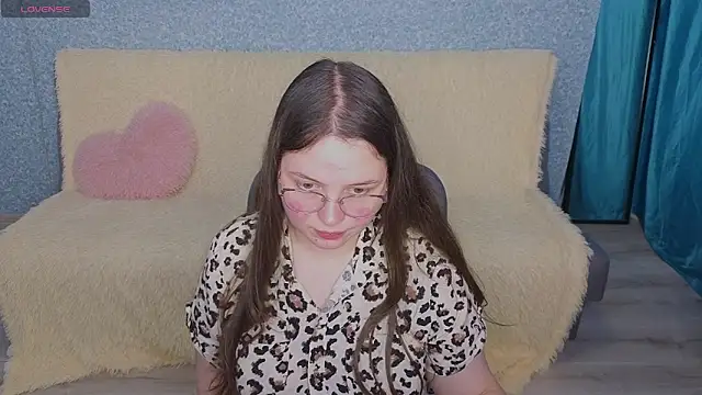 SofiDreamm online show from May 5, 2026, 7:44 pm