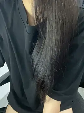 Annie nii online show from May 10, 2026, 5:18 pm