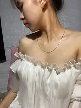 Snapshot of -Tini- chatting on March 30, 2026, 3:57 pm -Tini- online show from March 30, 2026, 3:57 pm