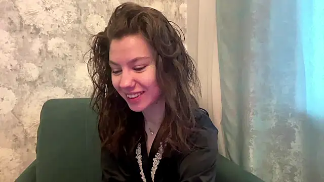 SelenaKiss  online show from May 13, 2026, 4:54 am