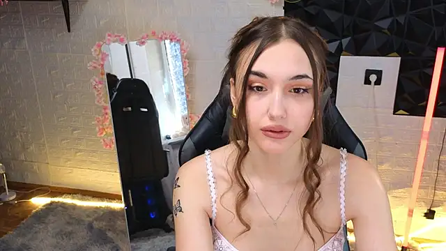 belle cute online show from April 2, 2026, 1:58 am