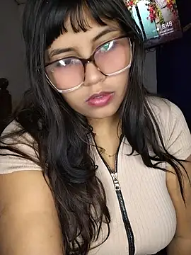 milyhot4 online show from April 2, 2026, 12:47 pm