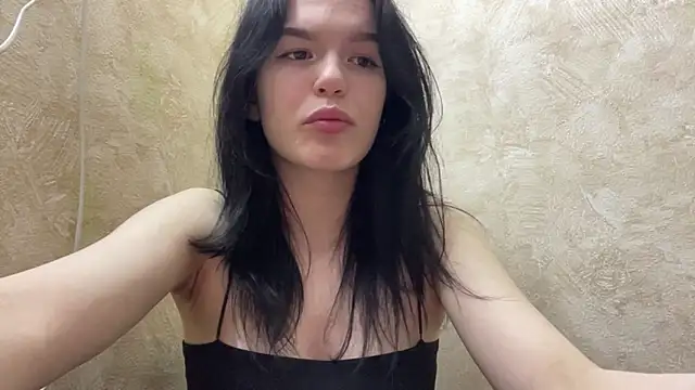 Snapshot of SlitheryTrudge chatting on April 9, 2026, 5:07 pm SlitheryTrudge online show from April 9, 2026, 5:07 pm