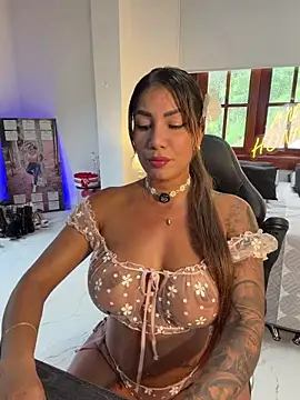 CocoaParadise  online show from April 8, 2026, 9:15 pm