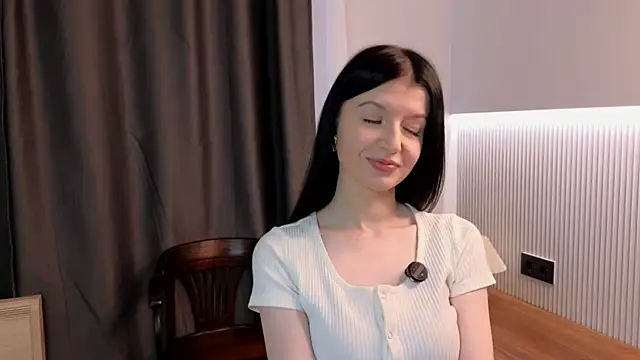 JazminLantey online show from May 9, 2026, 2:50 am