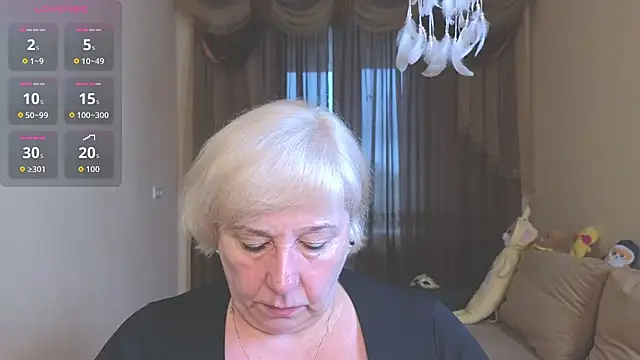 Snapshot of Milane_Milky chatting on April 14, 2026, 4:40 am Milane Milky online show from April 14, 2026, 4:40 am