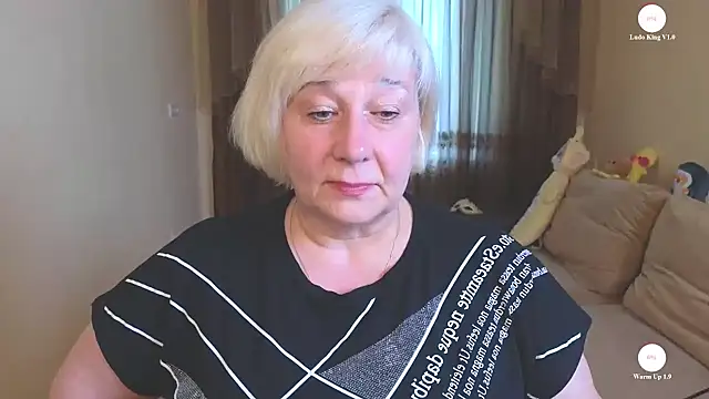 Snapshot of Milane_Milky chatting on May 6, 2026, 4:41 am Milane Milky online show from May 6, 2026, 4:41 am