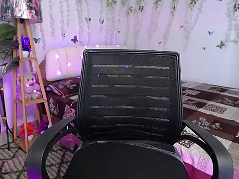 Naughty Stripgirl0 online show from April 20, 2026, 7:44 am