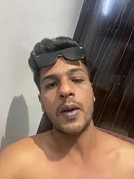 PremiumMen01 online show from April 1, 2026, 2:47 pm