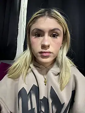 Lia fire online show from May 12, 2026, 5:04 am