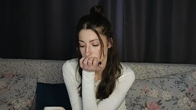 YayFine online show from April 18, 2026, 12:31 pm