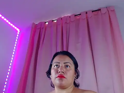 Snapshot of vibeSex1 chatting on April 20, 2026, 7:15 pm vibeSex1 online show from April 20, 2026, 7:15 pm