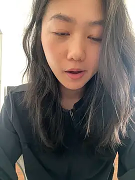 Shanshan 1267 online show from April 18, 2026, 6:17 am