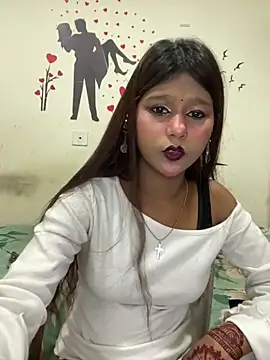 Snapshot of Cutiepie- chatting on May 3, 2026, 5:41 pm Cutiepie- online show from May 3, 2026, 5:41 pm