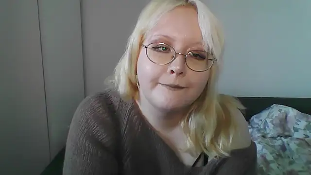 Elayne Sweet online show from April 15, 2026, 8:10 am