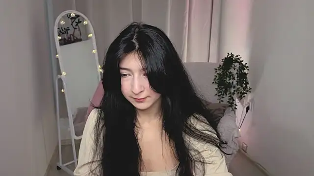 Snapshot of HanamiCei chatting on April 16, 2026, 1:12 pm HanamiCei online show from April 16, 2026, 1:12 pm