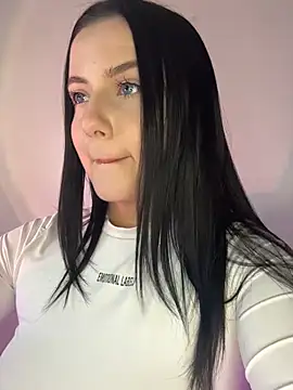 Snapshot of L0LA_XO chatting on April 14, 2026, 12:33 pm L0LA XO online show from April 14, 2026, 12:33 pm