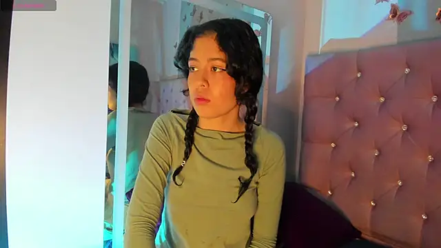 Snapshot of Kaira_luxury chatting on June 9, 2026, 4:02 am Kaira luxury online show from June 9, 2026, 4:02 am