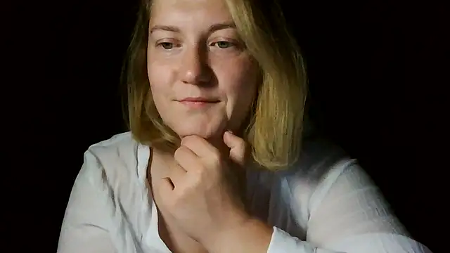 TinaKittyX online show from May 30, 2026, 9:56 pm