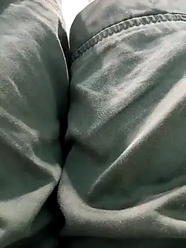 Snapshot of yourdreamman007_ chatting on April 5, 2026, 5:43 pm yourdreamman007 online show from April 5, 2026, 5:43 pm