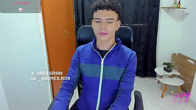 Snapshot of sebascuterouss chatting on July 4, 2026, 12:00 pm sebascuterouss online show from July 4, 2026, 12:00 pm