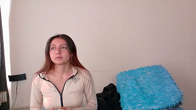 Lala fluffy online show from April 4, 2026, 7:44 pm