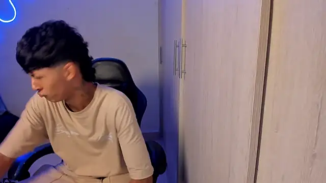 dante martinez online show from April 8, 2026, 10:32 pm