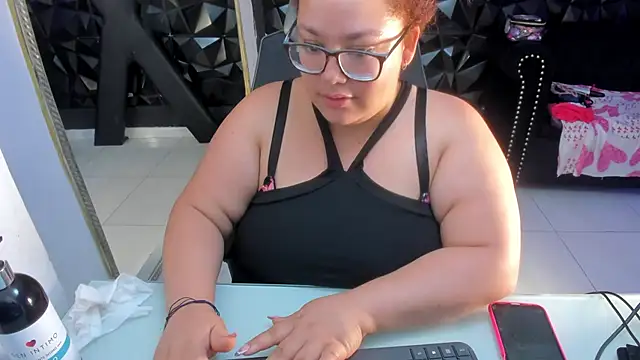 Snapshot of AbbyRogers1 chatting on April 28, 2026, 3:28 pm AbbyRogers1 online show from April 28, 2026, 3:28 pm