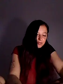 Snapshot of EmmaWillow chatting on April 15, 2026, 6:59 pm EmmaWillow online show from April 15, 2026, 6:59 pm