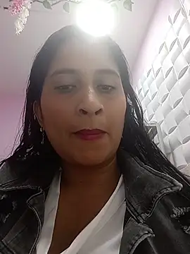 SofiaMendez1  online show from May 23, 2026, 4:11 pm