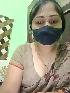 Snapshot of Pinki-girl chatting on July 2, 2026, 5:02 am Pinki-girl online show from July 2, 2026, 5:02 am