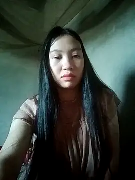 lucynguyen2 online show from April 3, 2026, 2:20 am