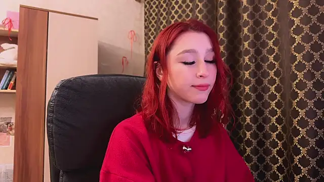 Snapshot of CindyHouse chatting on April 4, 2026, 9:34 pm CindyHouse online show from April 4, 2026, 9:34 pm