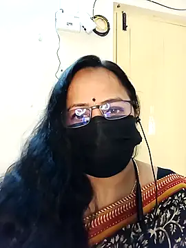 Snapshot of monisha_cam chatting on April 3, 2026, 8:34 am monisha cam online show from April 3, 2026, 8:34 am