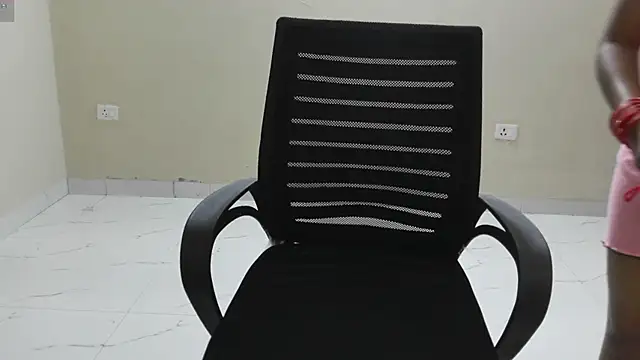 Hot Bhabhi 1 online show from May 27, 2026, 8:17 pm